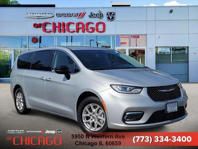 2024 Chrysler Pacifica Touring L for sale in Chicago, IL