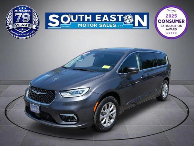 2022 Chrysler Pacifica Touring L AWD for sale in South Easton, MA