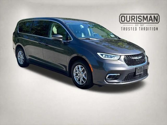 2023 Chrysler Pacifica Touring L for sale in Marlow Heights, MD