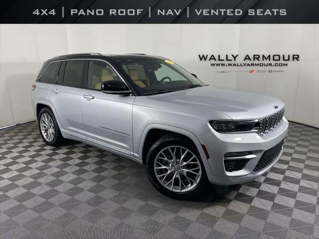 2022 Jeep Grand Cherokee Summit 4x4 for sale in Alliance, OH
