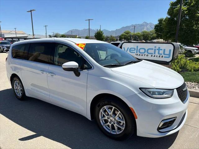 2023 Chrysler Pacifica Touring L for sale in Draper, UT