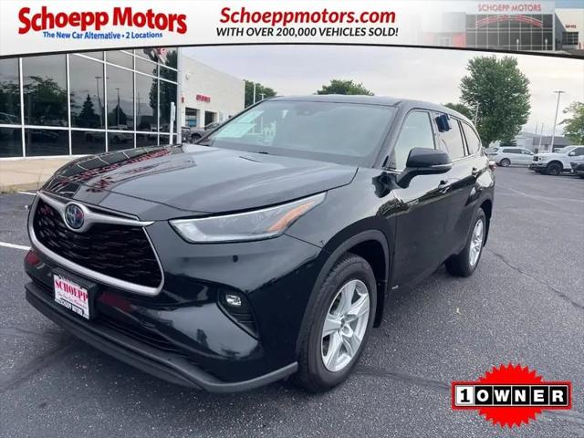 2021 Toyota Highlander Hybrid LE for sale in Middleton, WI