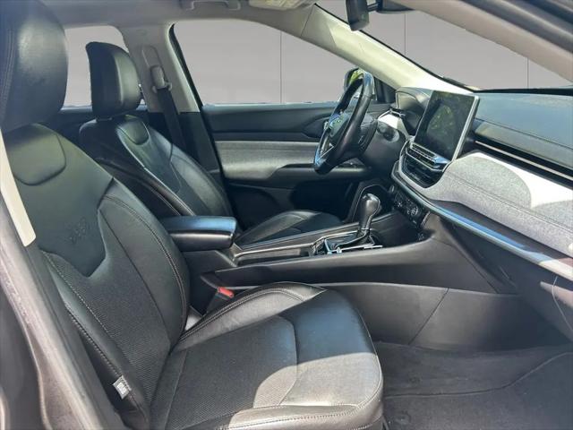 2022 Jeep Compass Latitude Lux 4x4