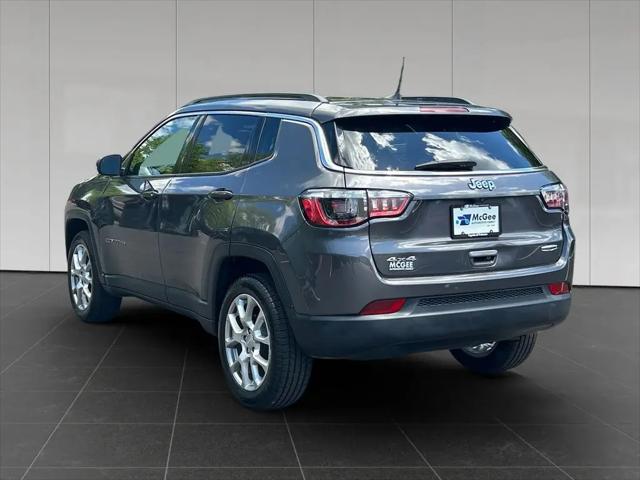 2022 Jeep Compass Latitude Lux 4x4
