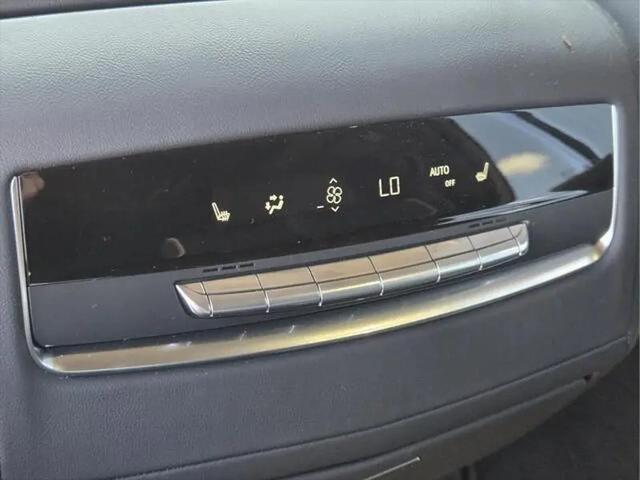 2025 Cadillac Escalade Premium Luxury