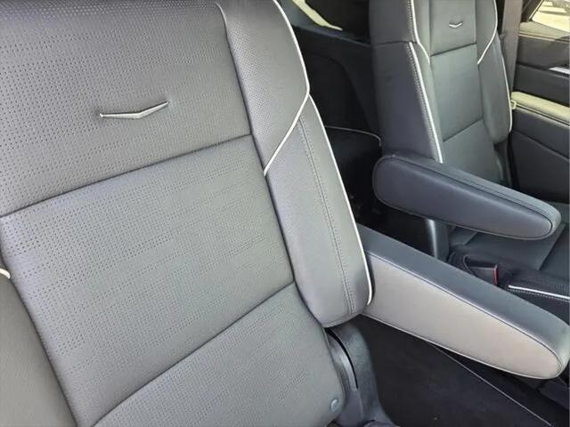 2025 Cadillac Escalade Premium Luxury