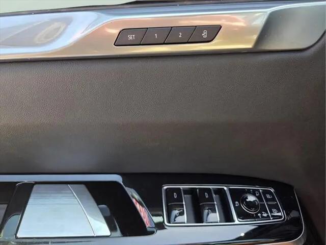 2025 Cadillac Escalade Premium Luxury