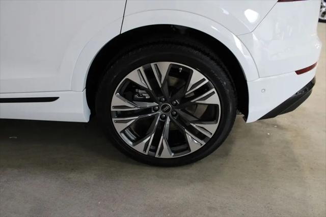 2026 Audi Q8 Premium Plus 55 TFSI quattro Tiptronic
