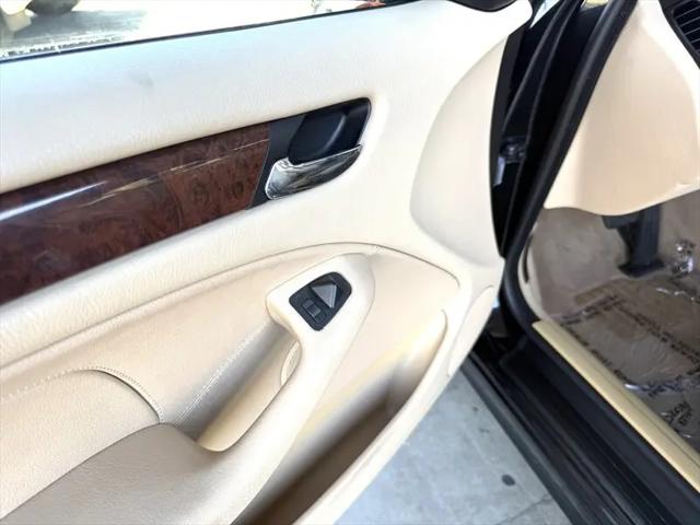 2005 BMW 325i 325i