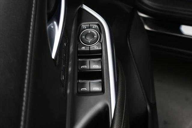2020 Cadillac XT4 AWD Premium Luxury