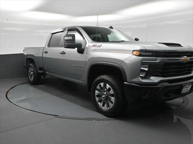 2025 Chevrolet Silverado 2500HD 4WD Crew Cab Standard Bed Custom