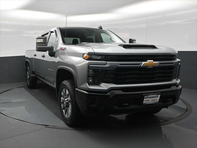 2025 Chevrolet Silverado 2500HD 4WD Crew Cab Standard Bed Custom