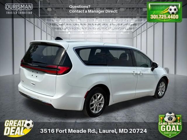 2023 Chrysler Pacifica Touring L
