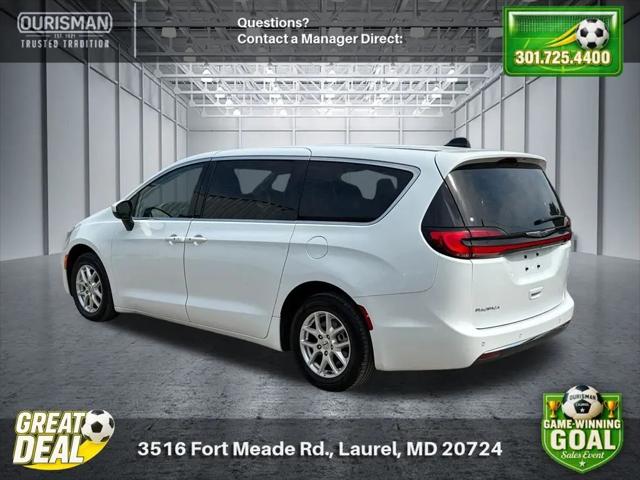 2023 Chrysler Pacifica Touring L
