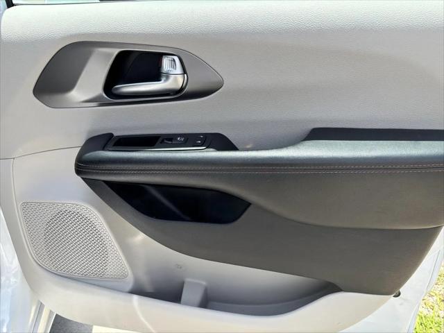 2020 Chrysler Pacifica Touring