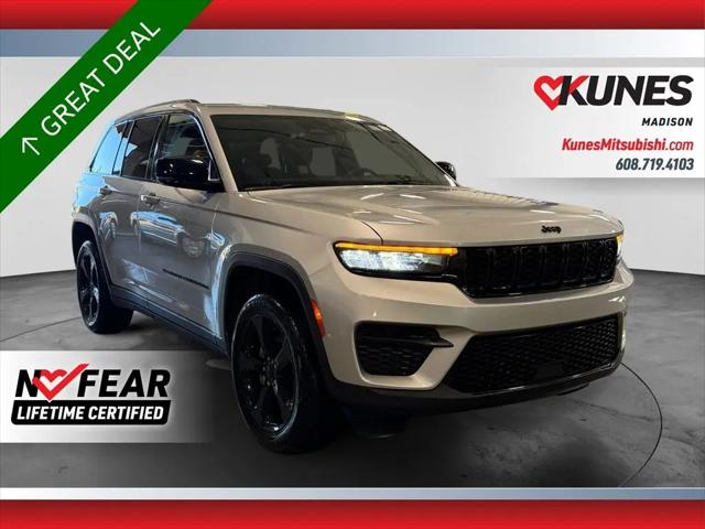 2023 Jeep Grand Cherokee Altitude 4x4 for sale in Madison, WI