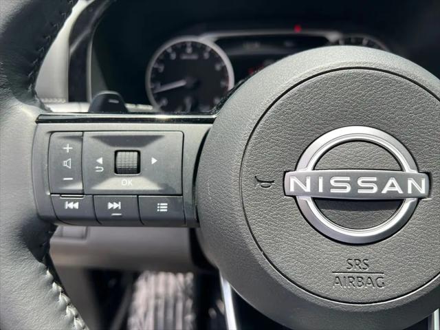 2024 Nissan Pathfinder SL FWD