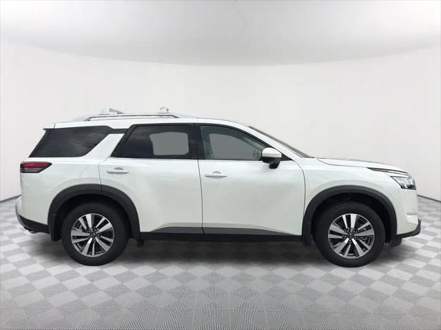 2024 Nissan Pathfinder SL FWD