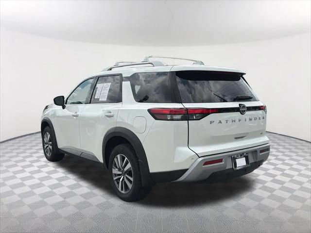 2024 Nissan Pathfinder SL FWD