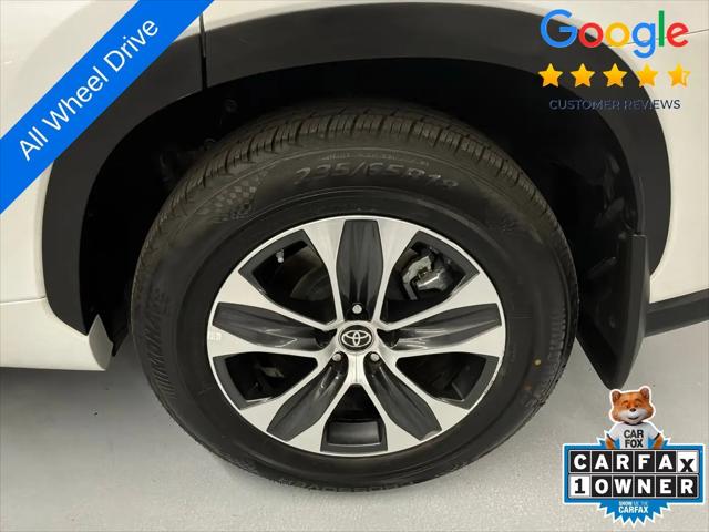 2023 Toyota Highlander Hybrid XLE