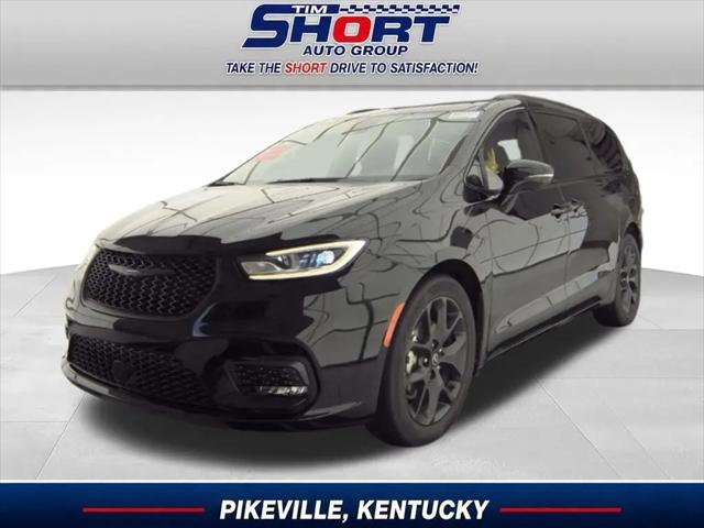 2025 Chrysler Pacifica Limited for sale in Pikeville, KY