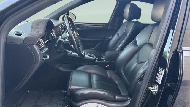 2021 Porsche Macan Macan