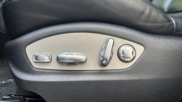 2021 Porsche Macan Macan