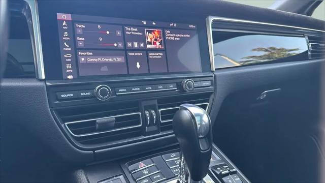 2021 Porsche Macan Macan