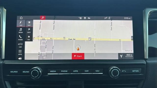 2021 Porsche Macan Macan