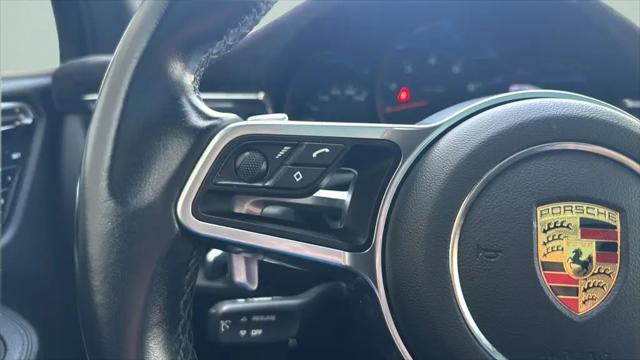 2021 Porsche Macan Macan
