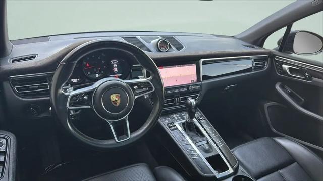 2021 Porsche Macan Macan