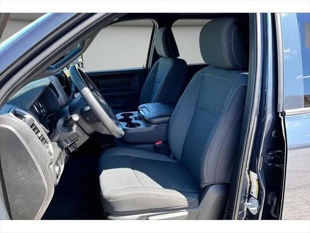 2026 Ram 2500 Black Express Crew Cab 4x4 64 Box