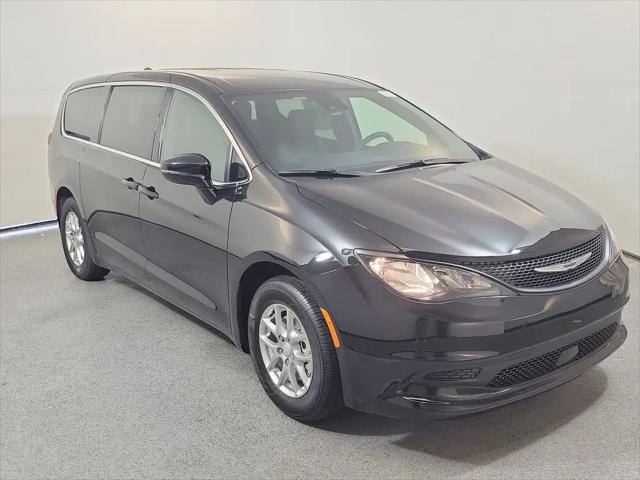 2027 Chrysler Pacifica LX for sale in Clermont, FL