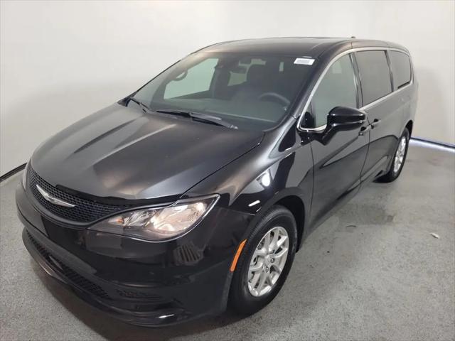 2027 Chrysler Pacifica LX