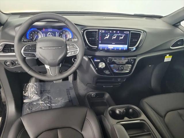 2027 Chrysler Pacifica LX