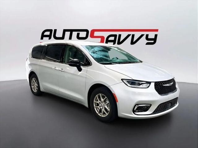 2024 Chrysler Pacifica Touring L for sale in Austin, TX