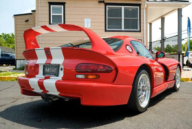 2002 Dodge Viper GTS