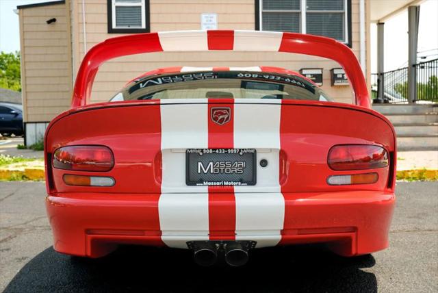 2002 Dodge Viper GTS