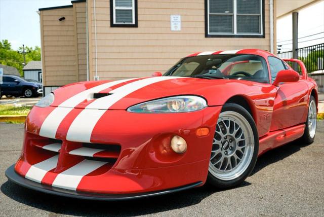 2002 Dodge Viper GTS