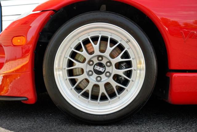 2002 Dodge Viper GTS