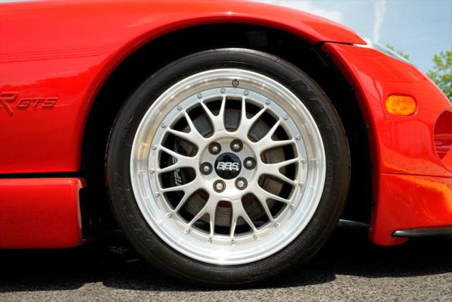 2002 Dodge Viper GTS