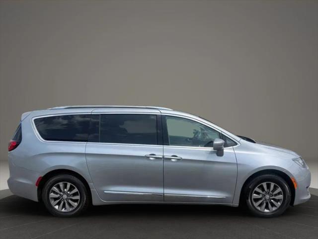 2019 Chrysler Pacifica Touring L Plus