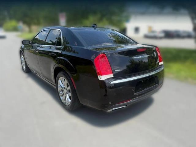 2015 Chrysler 300 Limited