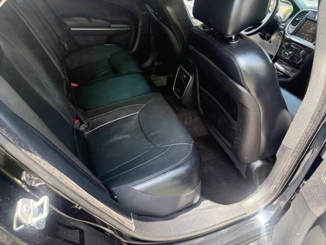 2015 Chrysler 300 Limited