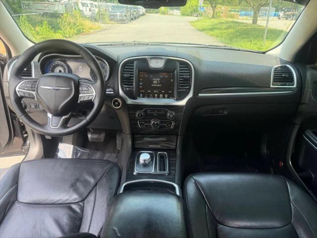 2015 Chrysler 300 Limited