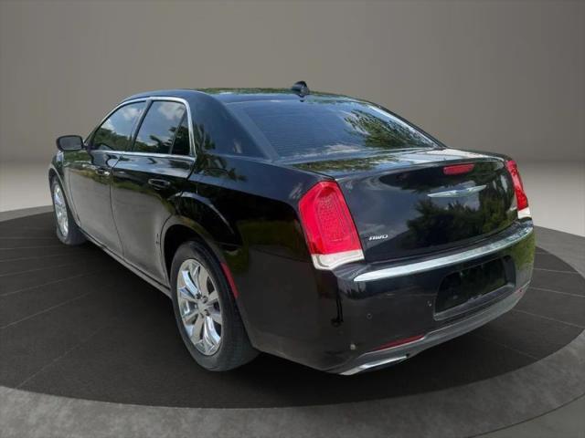 2015 Chrysler 300 Limited