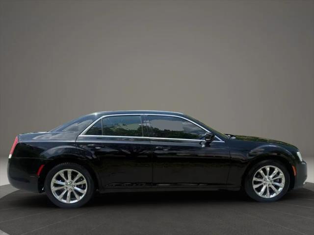 2015 Chrysler 300 Limited