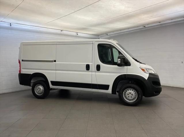 2026 Ram ProMaster Cargo Van Tradesman Low Roof 136" WB w/Pass Seat