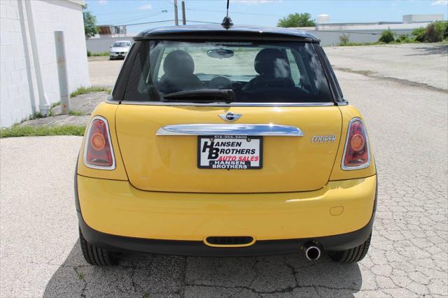 2009 MINI Cooper Base 2dr Hatchback