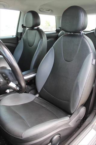 2009 MINI Cooper Base 2dr Hatchback